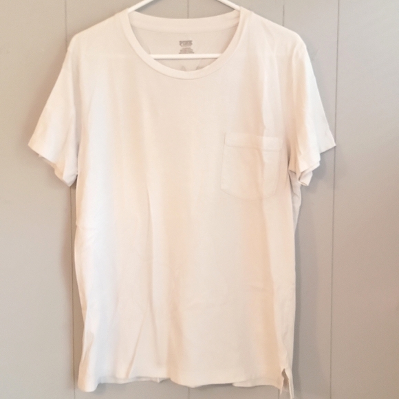 Pink V.S. "The Ocean Made Me Salty" T-Shirt With Front Pocket - Picture 3 of 8